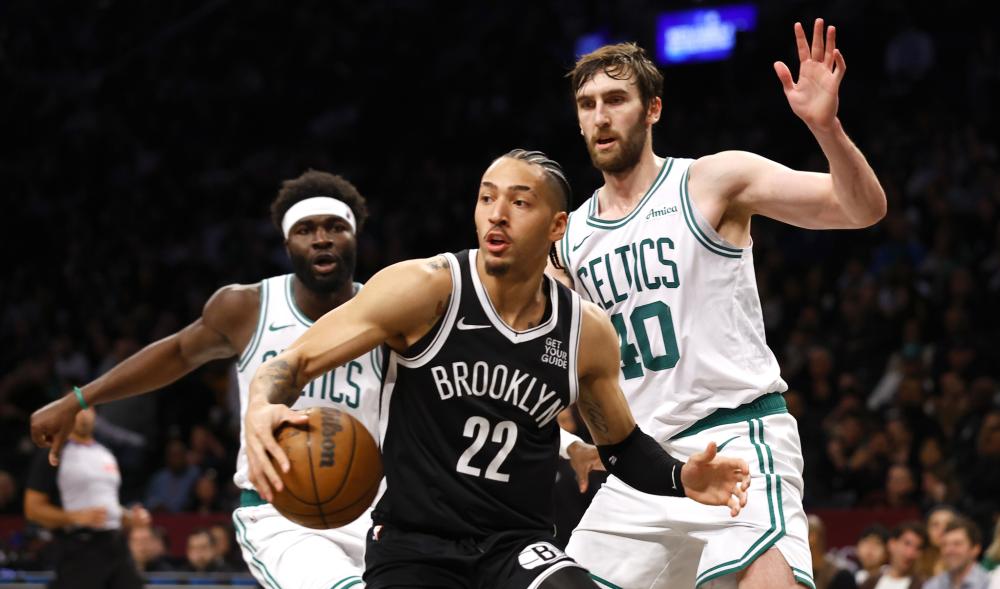 前锋提出了 前锋提出了