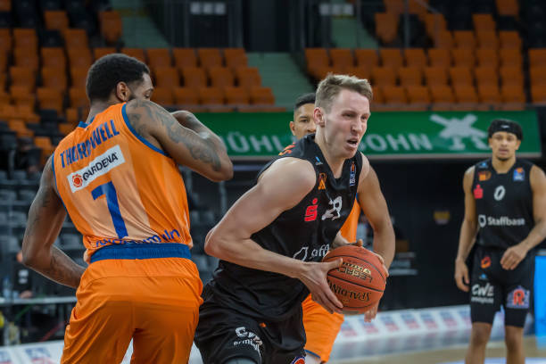 每场比赛的 每场比赛的